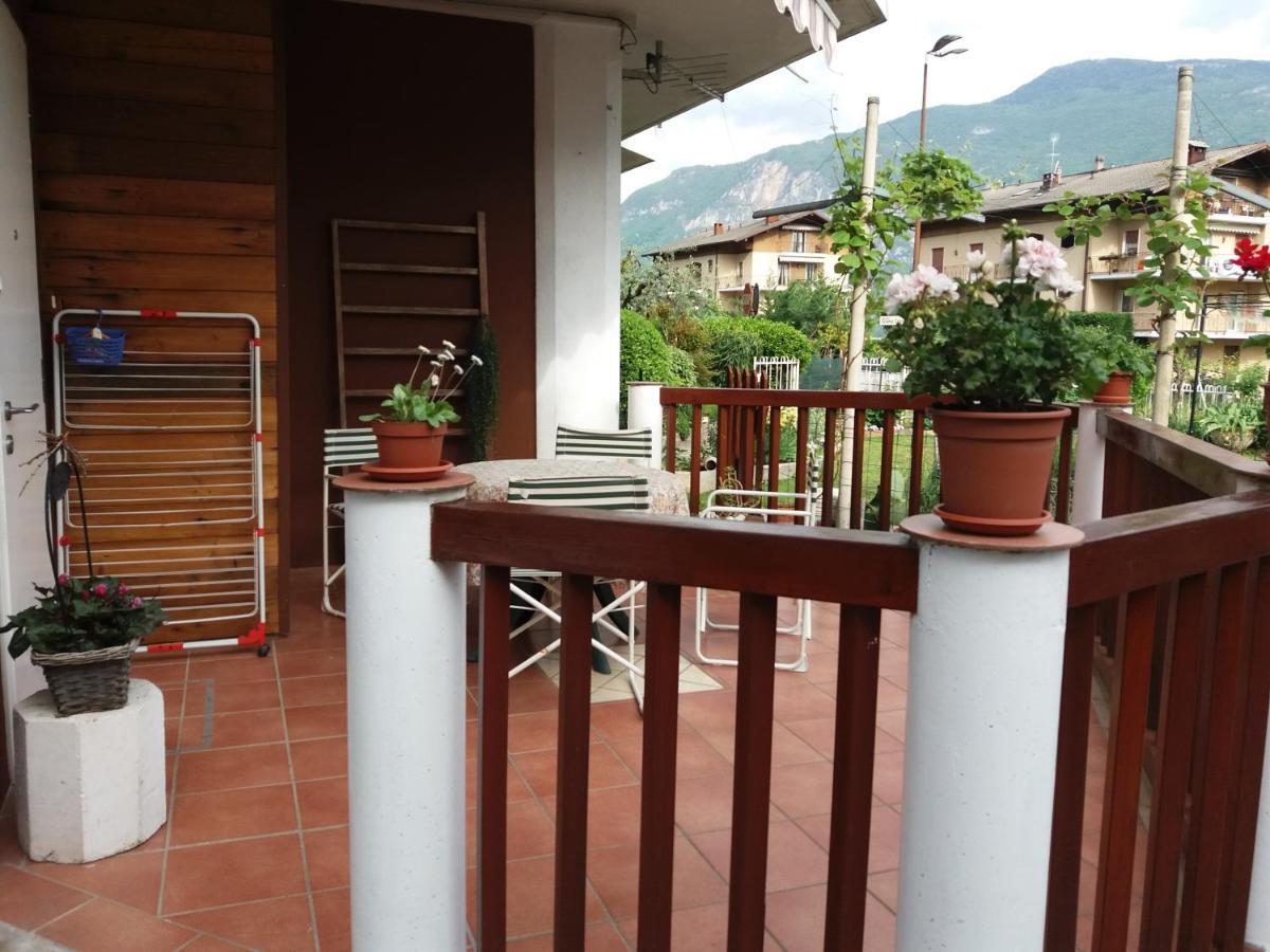 Grazioso Appartamento Tra Cultura, Lago E Montagna Pomarolo Exterior photo